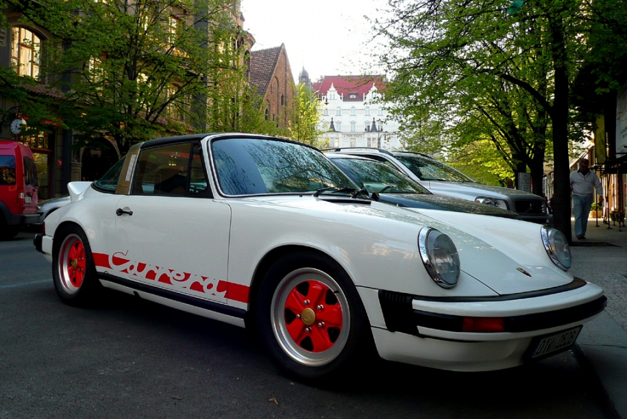 old Porsche targa
