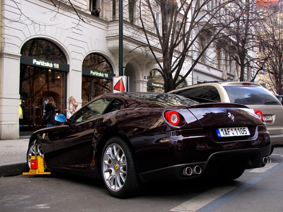 599