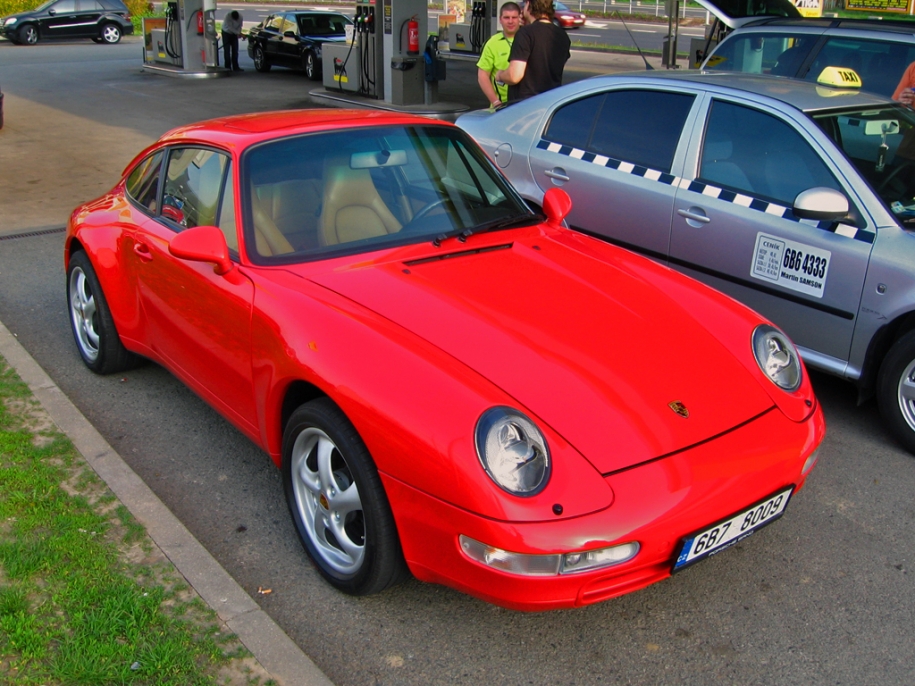 993