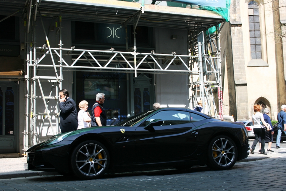 Ferrari California