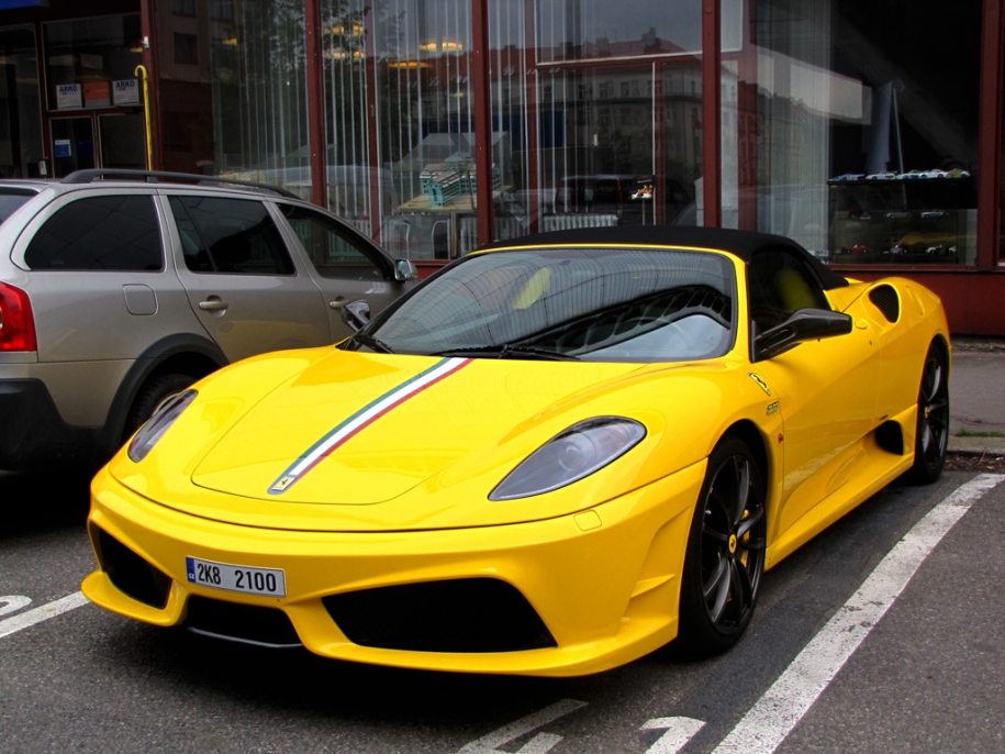 Scuderia 16M