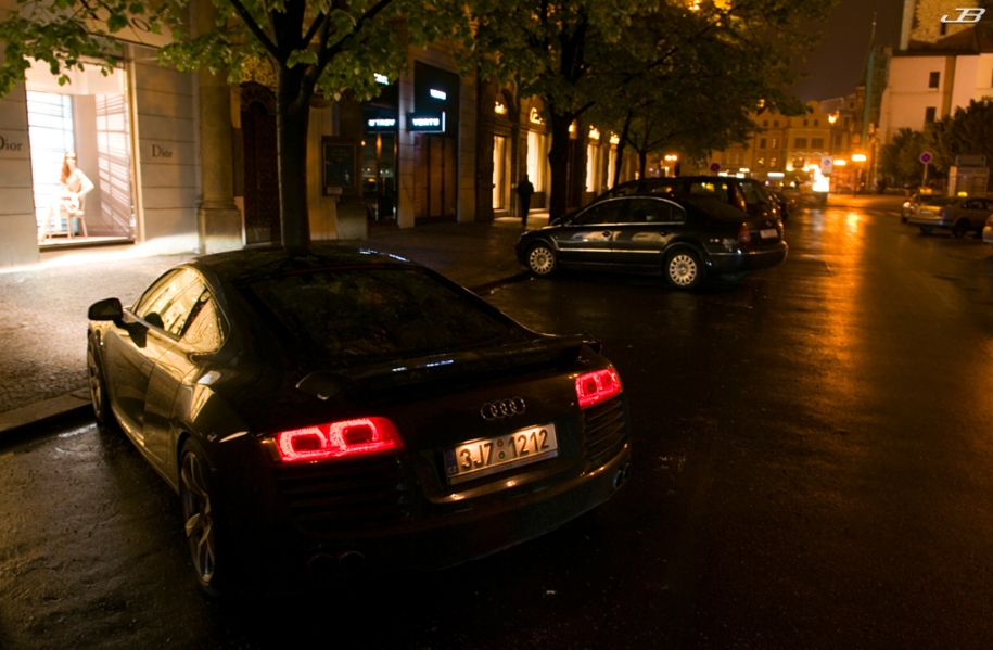 R8