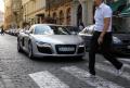 R8