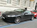 DB9