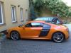 R8 V10